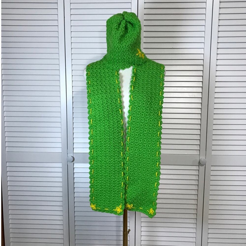 NWT Handmade Crochet Textured Spring Green Scarf 65” & Beanie